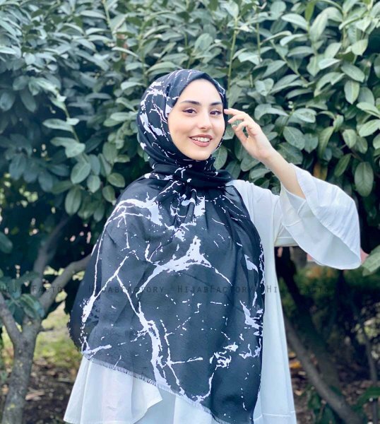 Benazir - Hijab Fantasia Di Cotone Nero