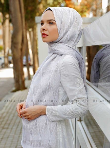 Hijab Con Motivo A Foglie Grigie - Sal Evi
