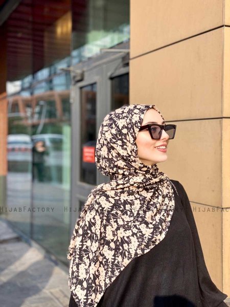 Lamia - Hijab Fantasia Di Crêpe Creme - Mirach