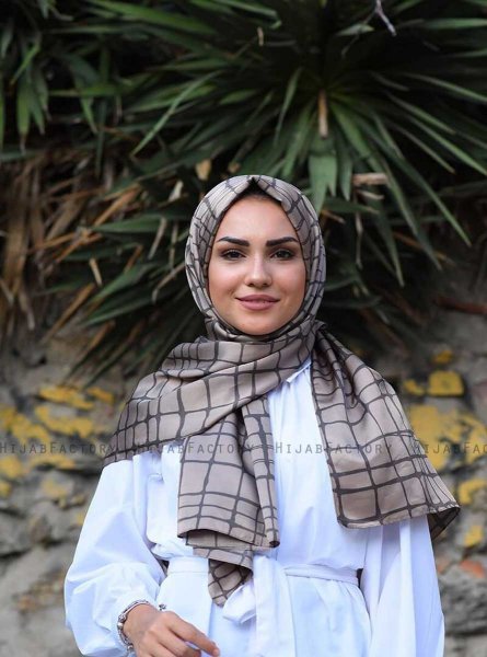 Mahmuna - Hijab Fantasia Satin Taupe