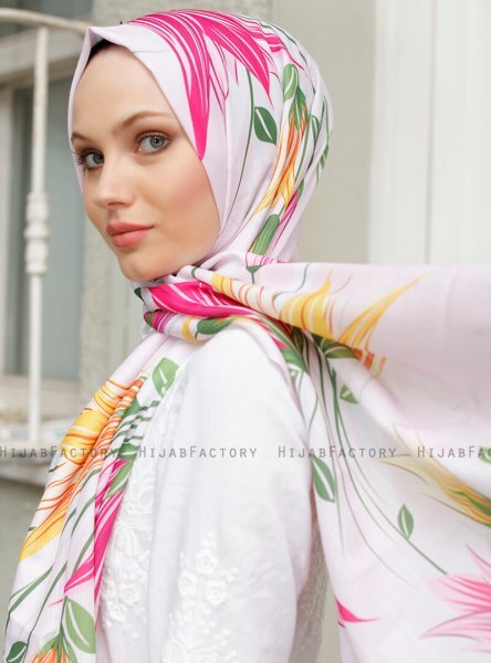 Yumna - Hijab Fantasia Rosa Antico