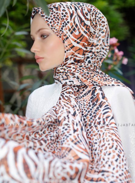 Yumna - Hijab Fantasia Marrone