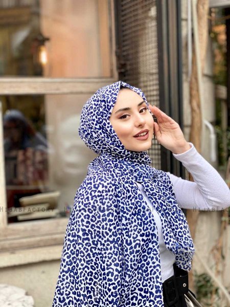 Suha - Hijab Di Cotone Fantasia Leopardo Blu Navy & Bianca