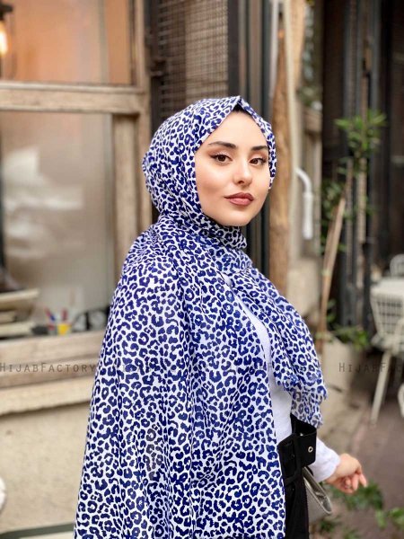 Suha - Hijab Di Cotone Fantasia Leopardo Blu Navy & Bianca