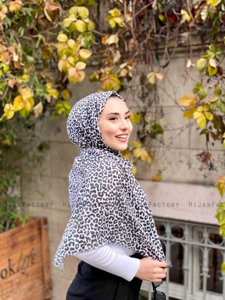 Suha - Hijab Di Cotone Fantasia Leopardo Nero & Bianca