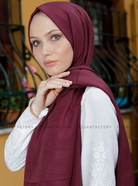 Zaina - Hijab Punch - Sal Evi
